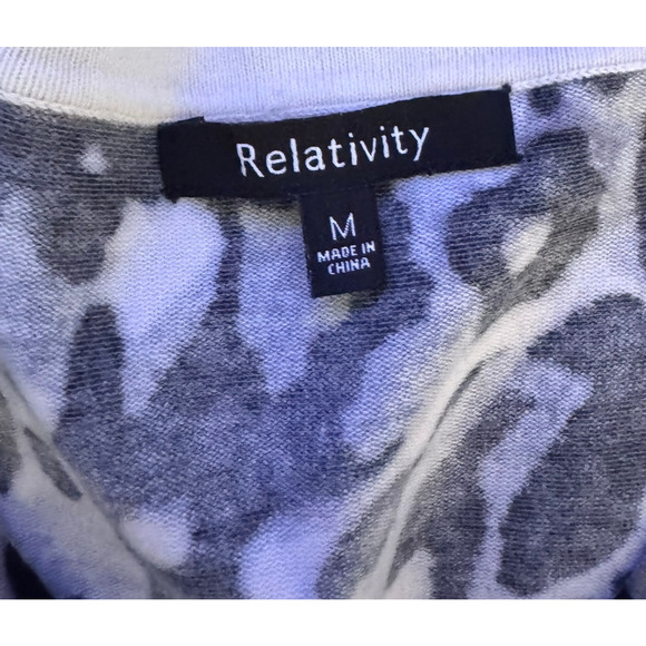 Relativity M Button Front Cardigan Sweater 3/4 Sleeve Bling Black Gray Print - Picture 3 of 9
